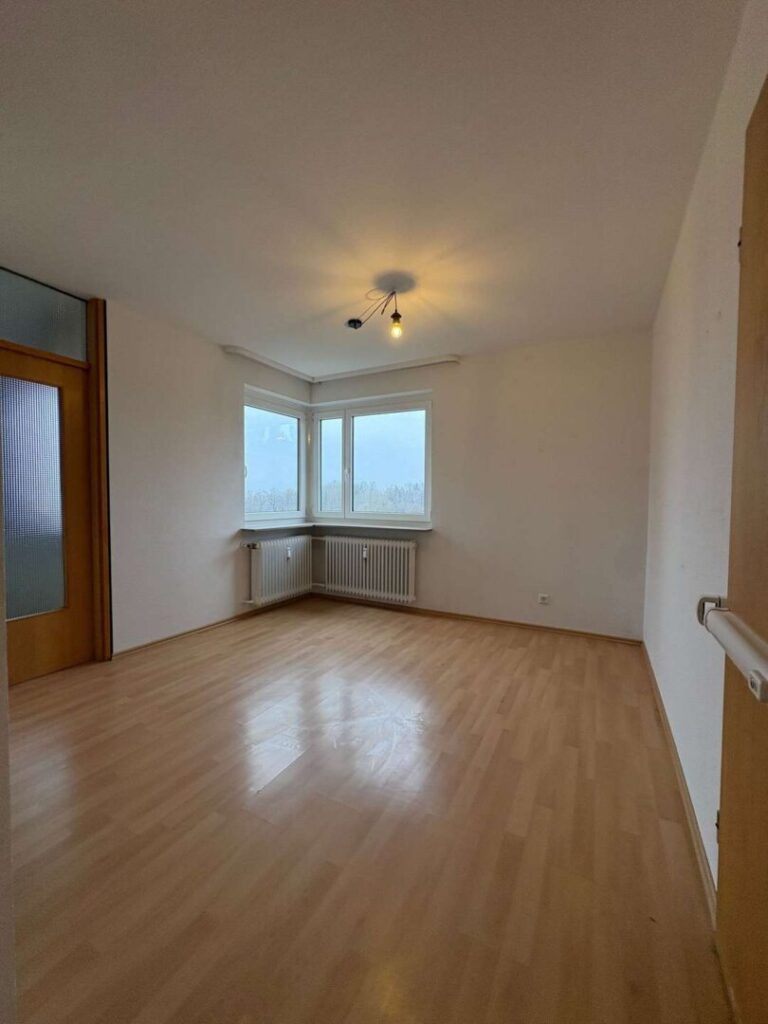 Eingangsbereich / Esszimmer