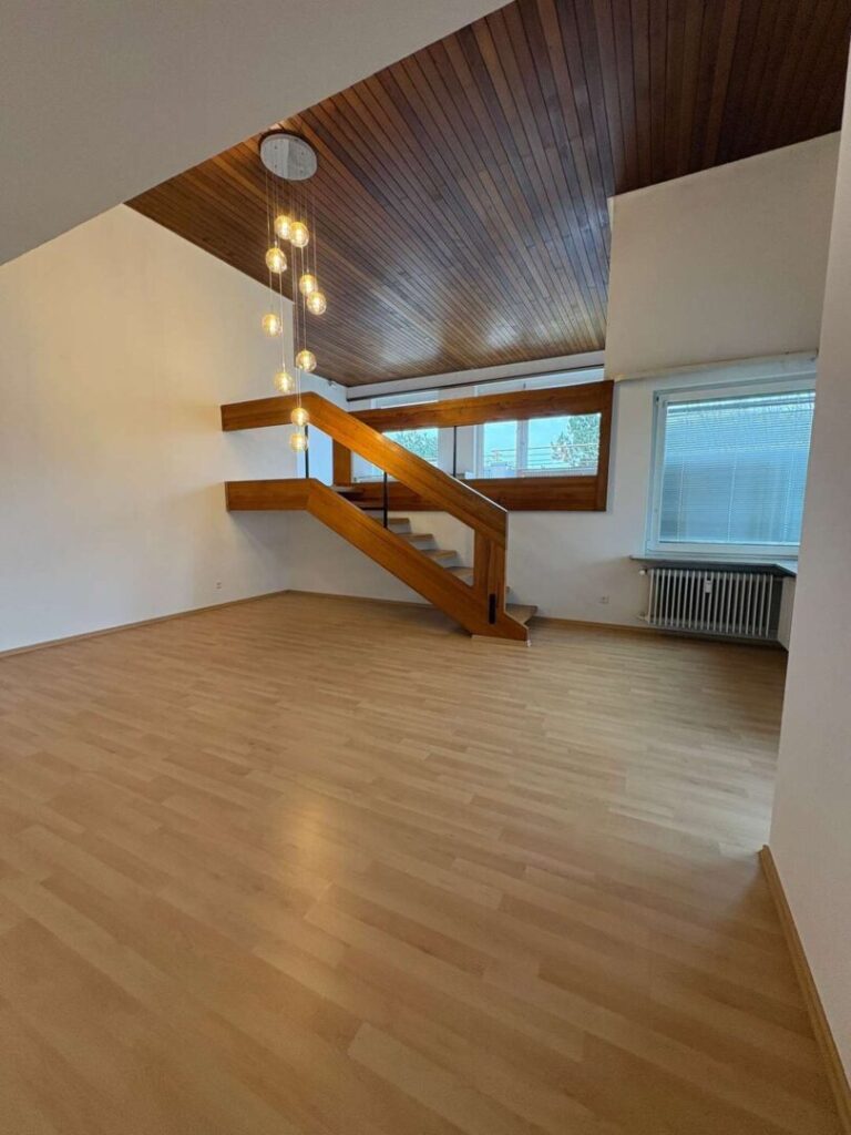 Wohnzimmer unten